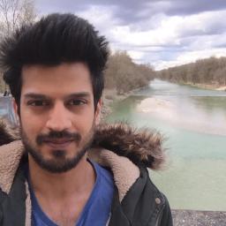 Walka z wiatrakami — Maaz Ashiq