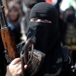 „Czarne wdowy”, czyli o kobietach-terrorystkach