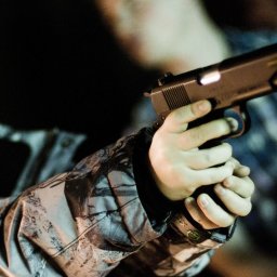 Dostęp do broni palnej. Śmiertelne żniwa amerykańskiego hobby