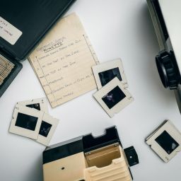 Jeffrey Epstein: droga na szczyt, mroczne imperium i sieć powiązań w świetle odtajnionych akt cz. I