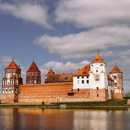 Białoruska pamięć historyczna między Wielkim Księstwem Litewskim a dziedzictwem ZSRR